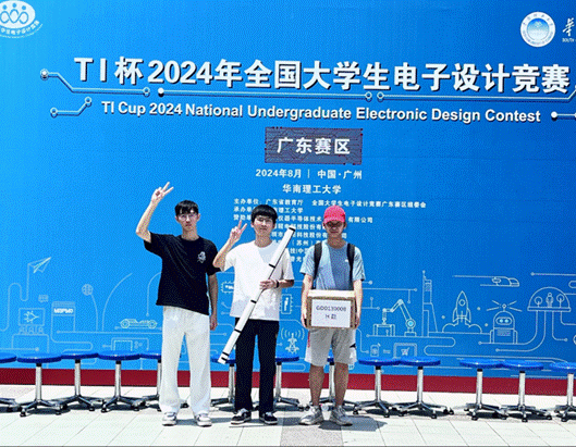 60CCCE8449B5E6AE6350C04D854_6924D92A_1F1C5