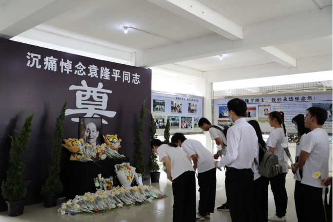 6D37419EE45A2144F00DA535D7E_151D2867_7C488 6D37419EE45A2144F00DA535D7E_151D2867_7C488