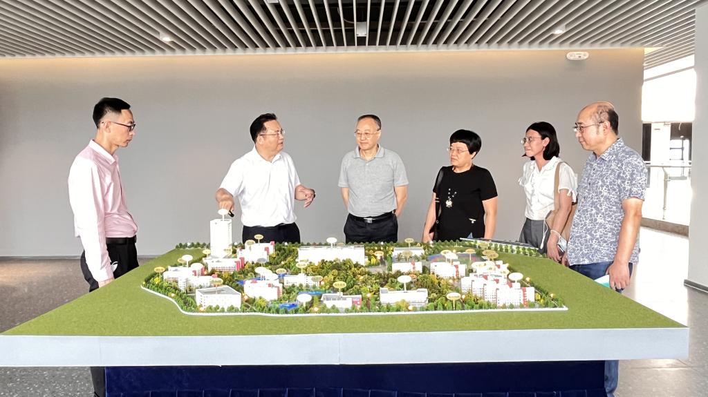 DC2C4154FF7EC0E8F5E863A0B6E_0AE051E5_16E13