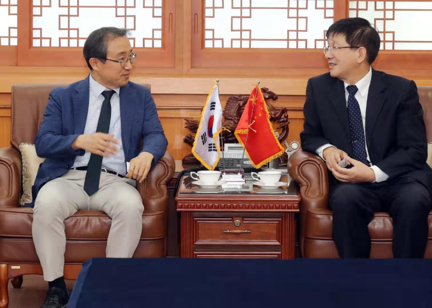 1564976397895620.jpg 1564976397895620.jpg