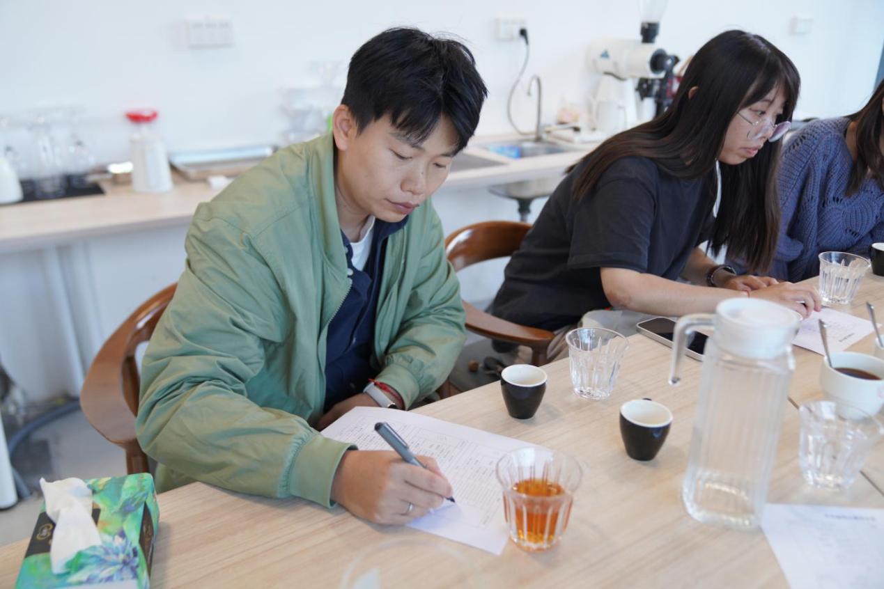 335BE1C7FED18214C4DDADA831B_291FC48A_17C2B