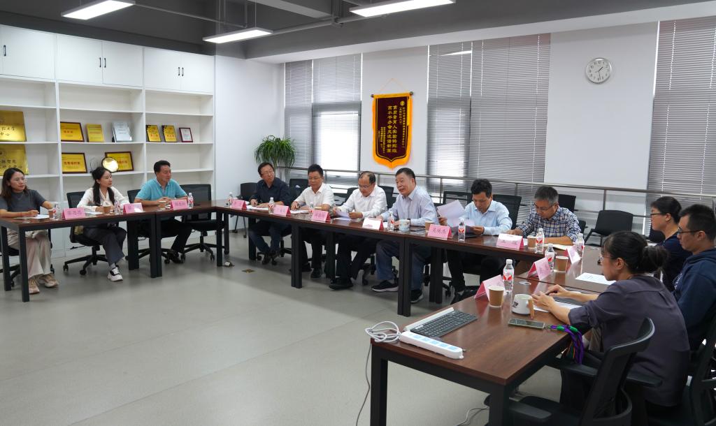 D517707FBB2866E171B1AC6AC65_764E85E7_153A7