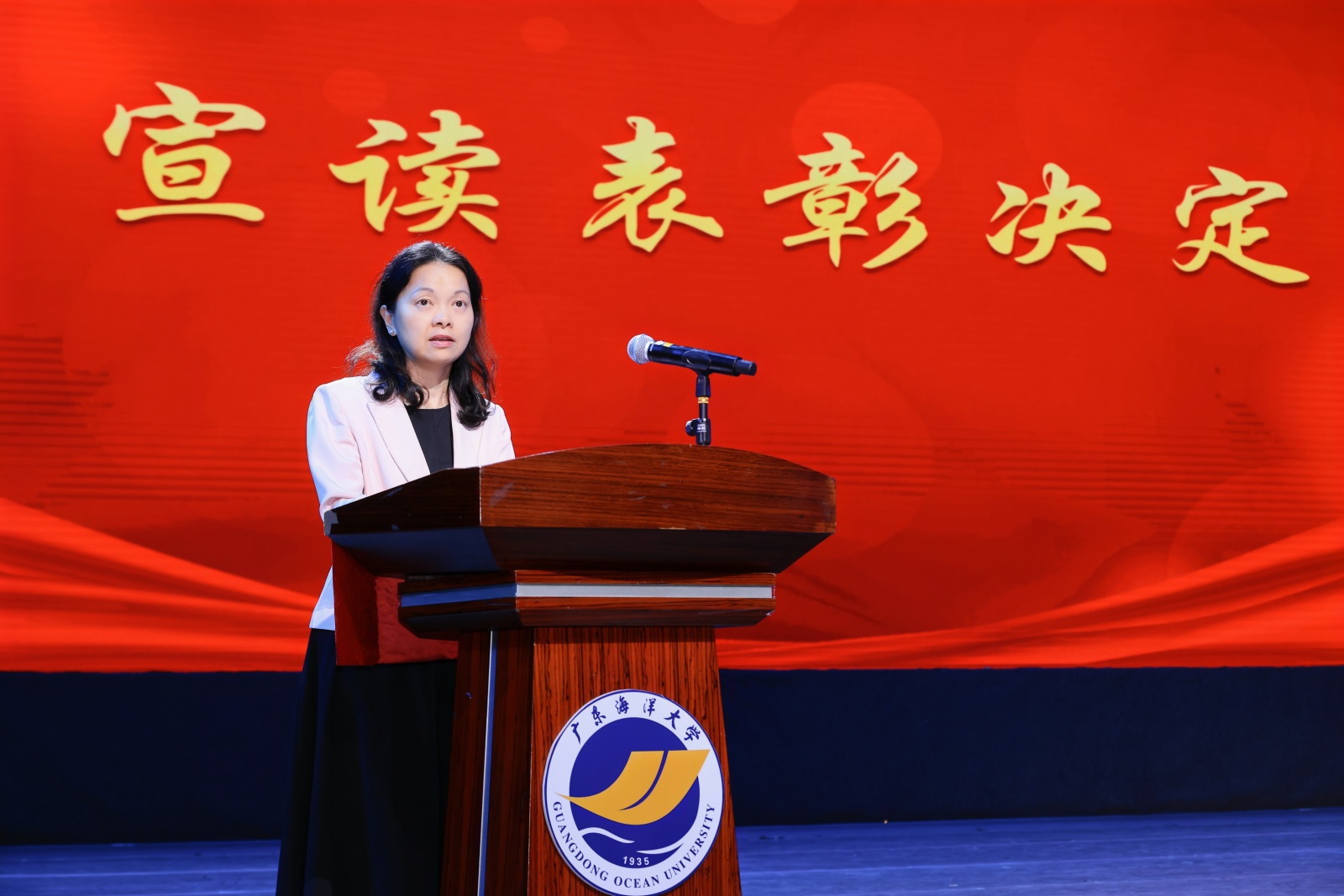 BA1358AEECD3F22C378984B199A_EF43B5DB_4A53E