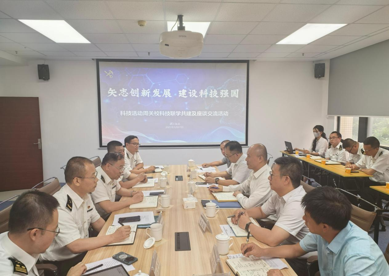 924BF862E7EAD2306AD3A842FE3_55F3ECD2_F77D3