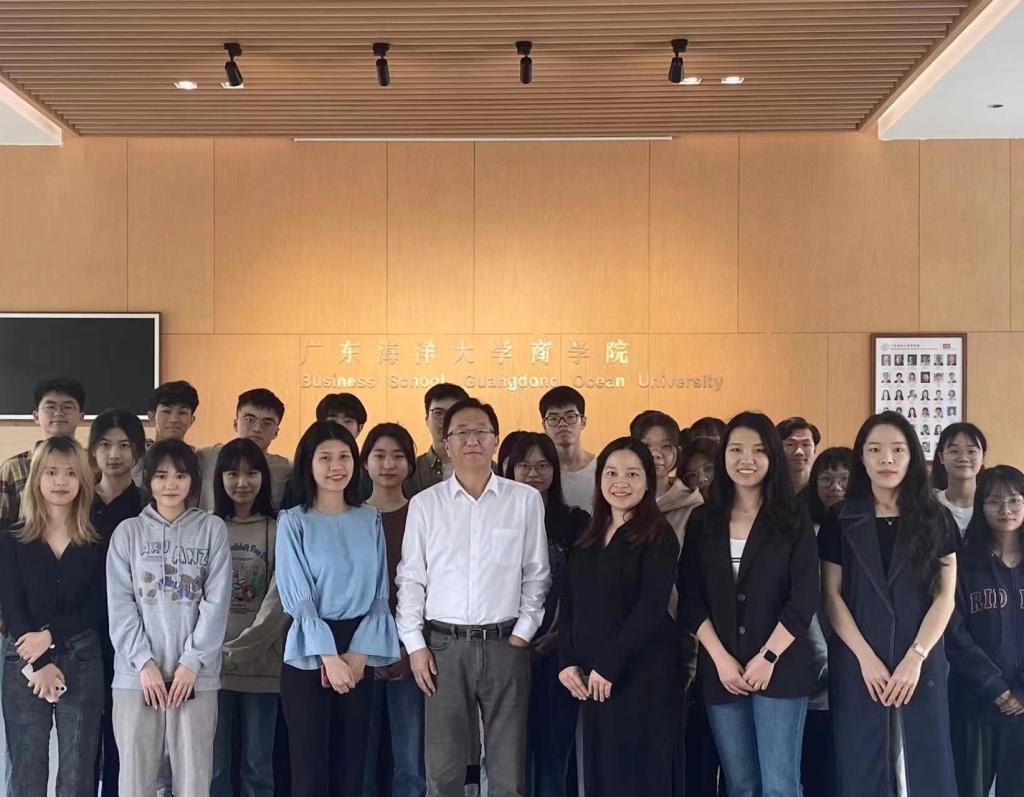 03328B0D6DF35D337117BCC2319_F43E5C99_19971